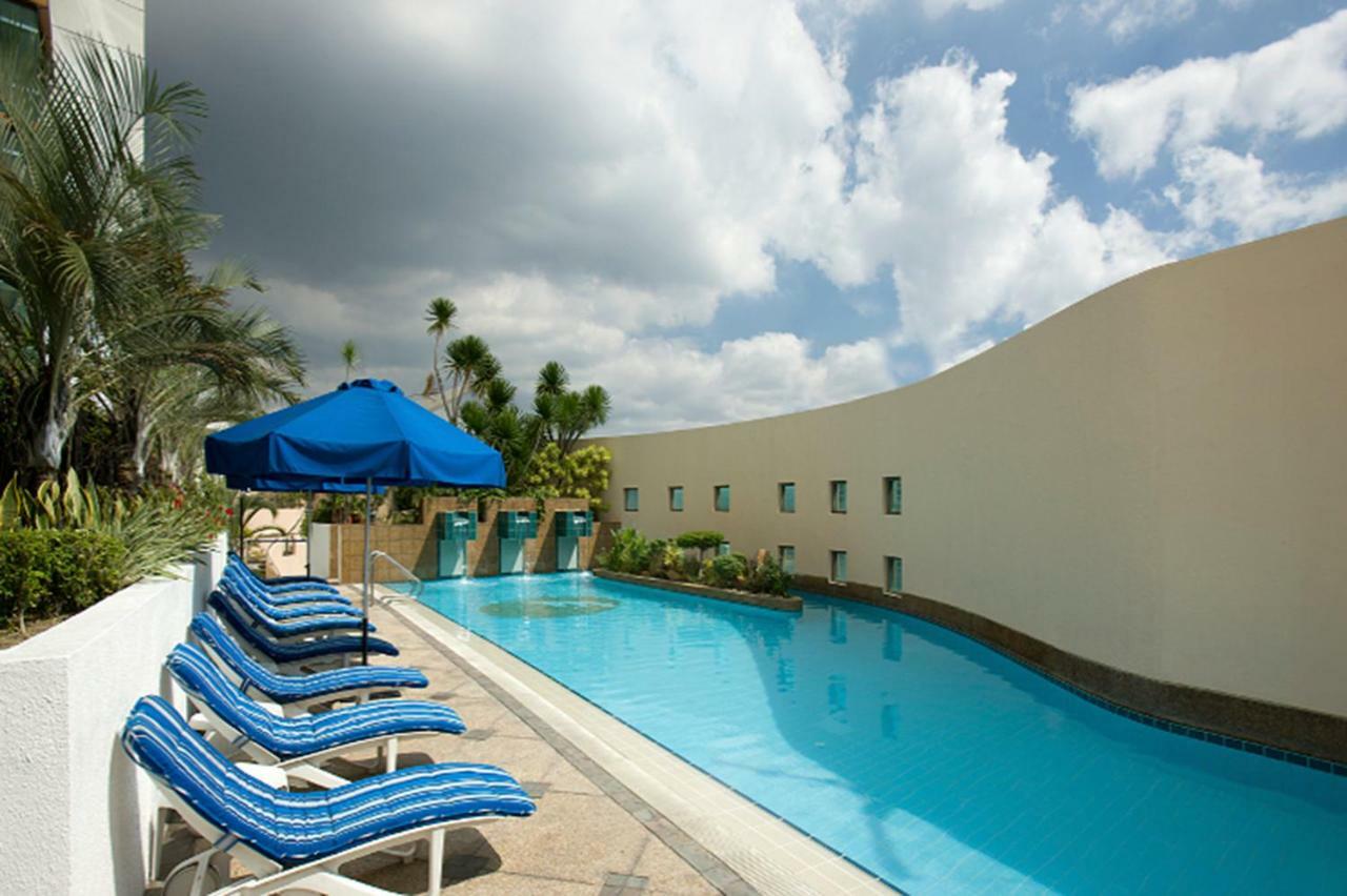 Fraser Place Manila Makati City Ngoại thất bức ảnh